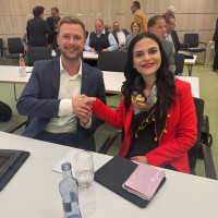 Die beiden stellvertretenden SPD-Fraktionsvorsitzenden des Kreistages: Patrick Zeidler und Esra Özekimci